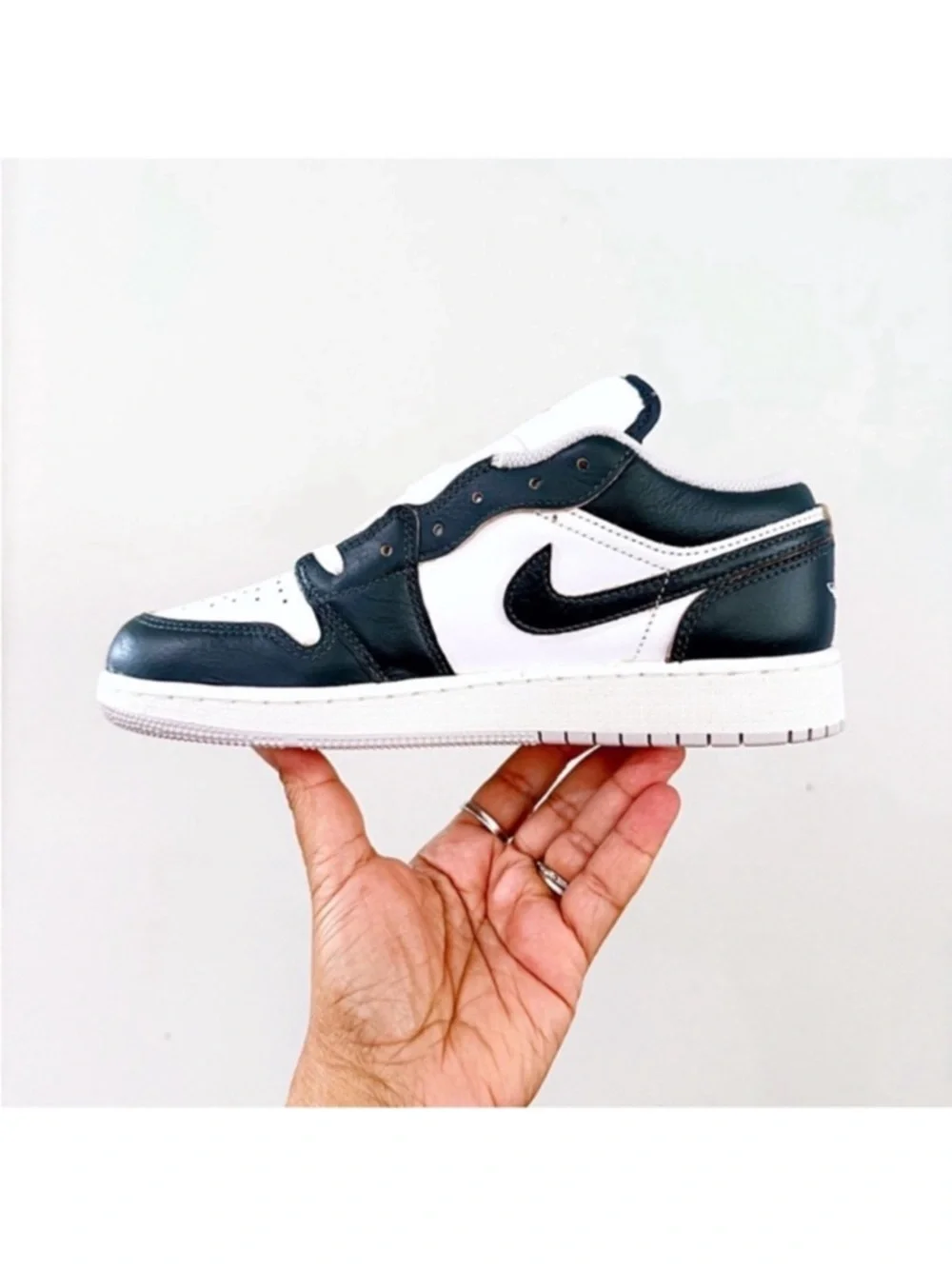 Nike Air Jordan 1 Low Oxidized Green Special Edition Sneakers   6.5Y/ 8 Women